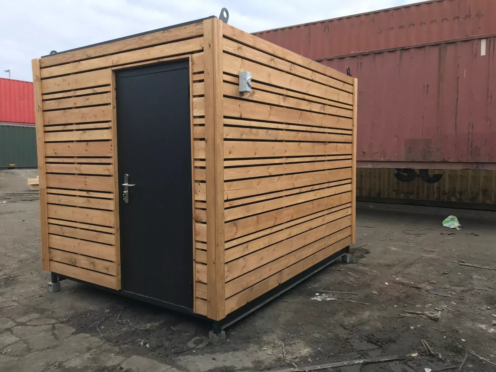 Puesto Móvil 10×8 Pies para Comida y Bebida – Contenedor Outlet Revestido - Imagen 2
